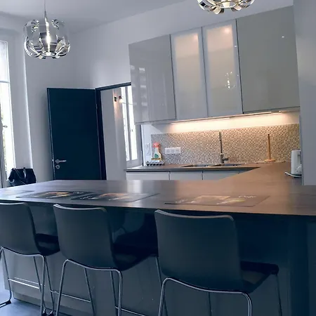 Pelican - Parisian Flat 4 Bedrooms Apartment Paris