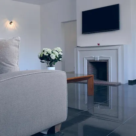 Pelican - Parisian Flat 4 Bedrooms Apartment