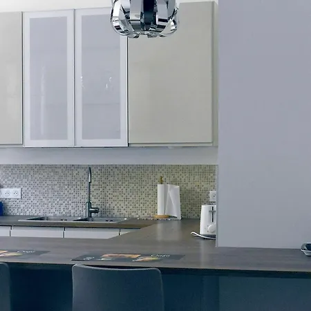 Pelican - Parisian Flat 4 Bedrooms Apartment *